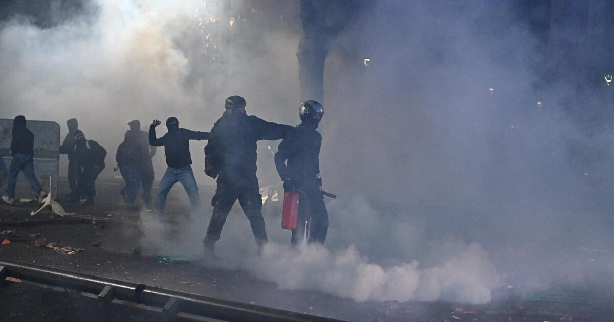 La puntata di Report che le partite Iva sconsolate vorrebbero vedere sui centri sociali La puntata di Report che le partite Iva sconsolate vorrebbero vedere sui centri sociali