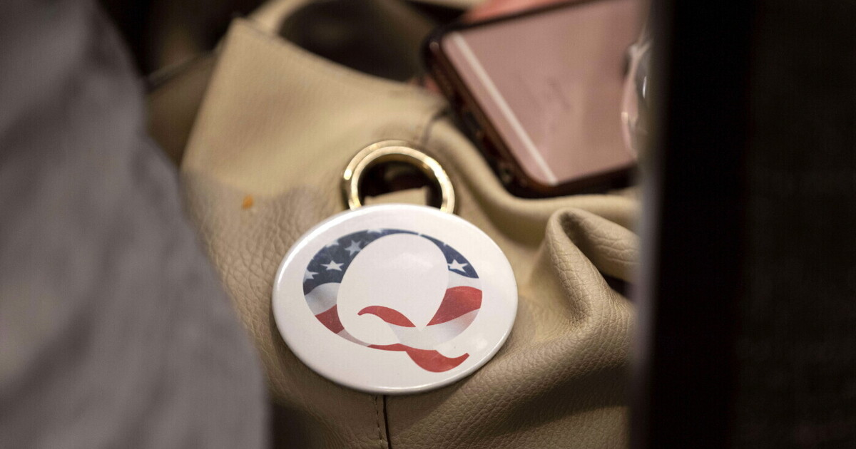 Jessica Prim e gli altri di QAnon, che stavano già leggendo gli Epstein Files