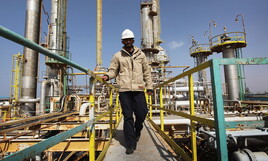 Saipem studia la costruzione della prima raffineria privata in Libia