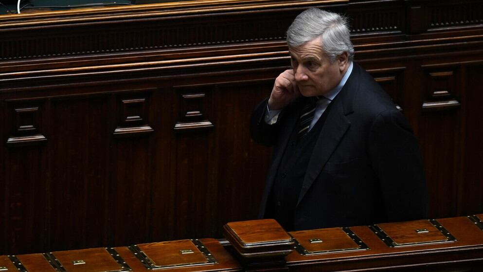 Tajani alla Camera: "L'Italia sarà alla prima riunione del al Board of peace". Schlein: "Tradite la Costituzione"