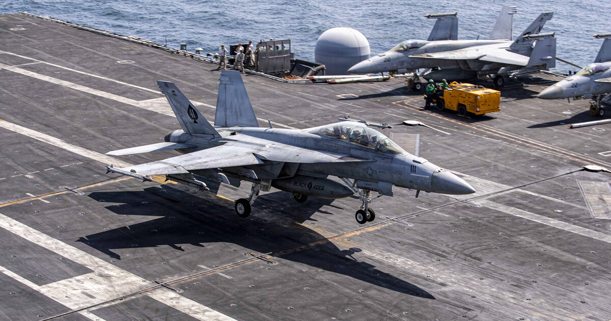 Ma si può ottenere un cambio di regime solo con le bombe dal cielo? Ma si può ottenere un cambio di regime solo con le bombe dal cielo?