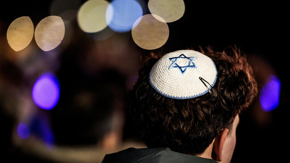 In Italia nel 2025 ci sono stati 963 episodi di antisemitismo. Fondazione Cdec: "Numeri mai raggiunti prima" | Pd in tilt sul ddl antisemitismo (nonostante il nuovo appello di Segre)