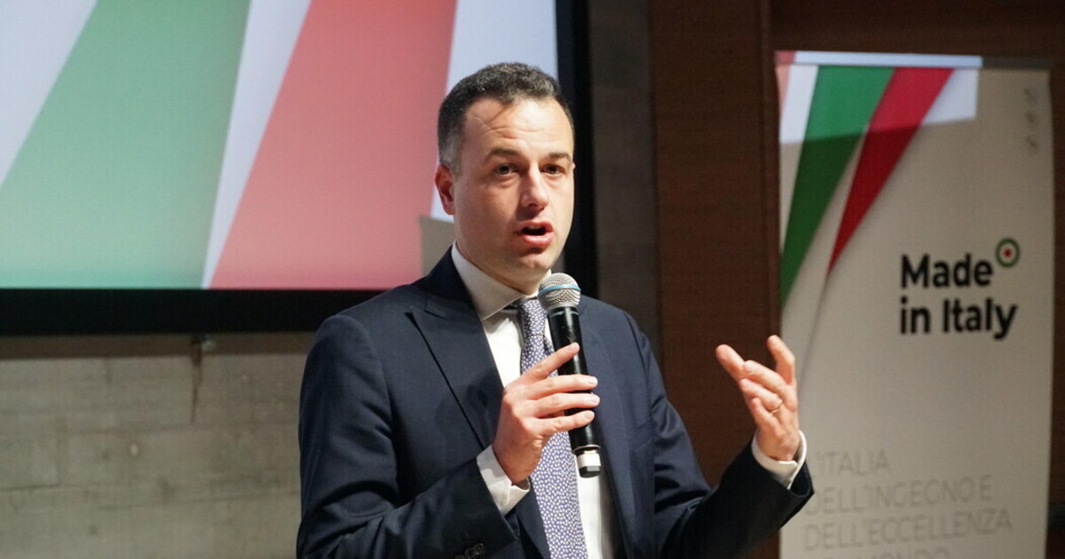 chi 232 simone venturini il delfino di brugnaro candidato sindaco a venezia da Ilfoglio.it chi 232 simone venturini il delfino di brugnaro candidato sindaco a venezia