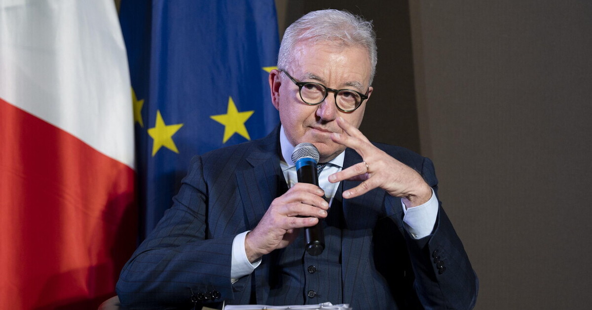 mantovano vede lo spettro di renzi sul referendum l8217avviso di baldassarre governo troppo prudente da Ilfoglio.it mantovano vede lo spettro di renzi sul referendum l8217avviso di baldassarre governo troppo prudente