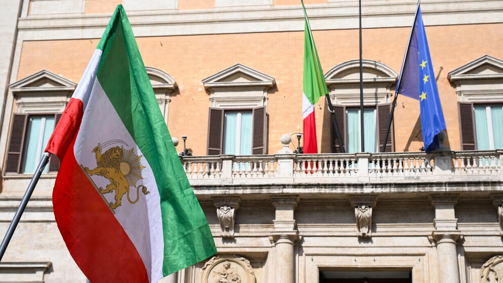 Le bombe sui simboli del potere e della repressione del regime e la fine del mito dell’invulnerabilità