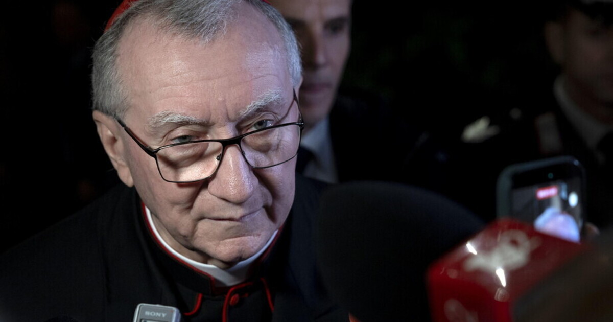 eh no parolin le gru sono solo a teheran da Ilfoglio.it eh no parolin le gru sono solo a teheran