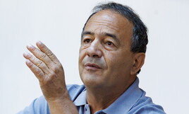 Mimmo Lucano: "Voterò No ma con tormento. Contro di me giudici corrotti"