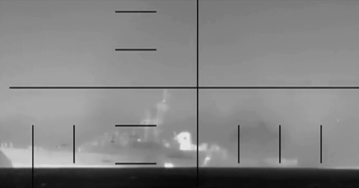 un sottomarino americano affonda una fregata iraniana al largo dello sri lanka da Ilfoglio.it un sottomarino americano affonda una fregata iraniana al largo dello sri lanka