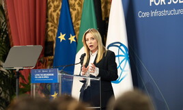 Meloni: "Aiuti al Golfo per difendersi, ma non siamo in guerra e non vogliamo entrarci"