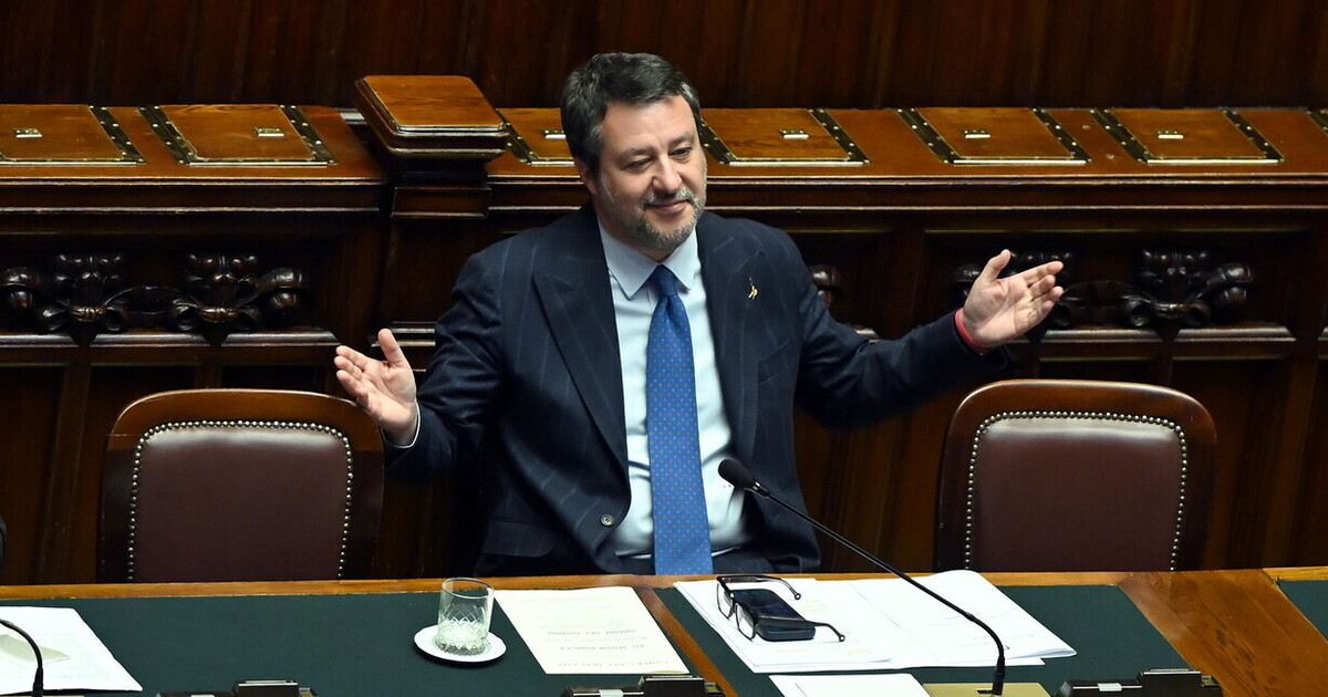 Il Salvini perfetto: non parla e la Lega cresce (e il 23 va da Orban)