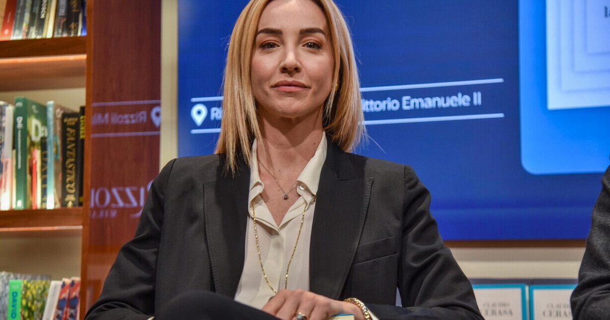 la corsa di salis tra slalom e dossieraggi e renzi lancia le primarie da Ilfoglio.it la corsa di salis tra slalom e dossieraggi e renzi lancia le primarie