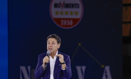 Conte cerca nuove sponde, chiude a Roma la campagna per il No con attori e giornalisti. Schlein a Milano